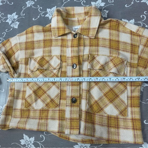 For The Republic Plaid Patchwork-Elbow Cropped Shaket Size XS - Picture 8 of 9